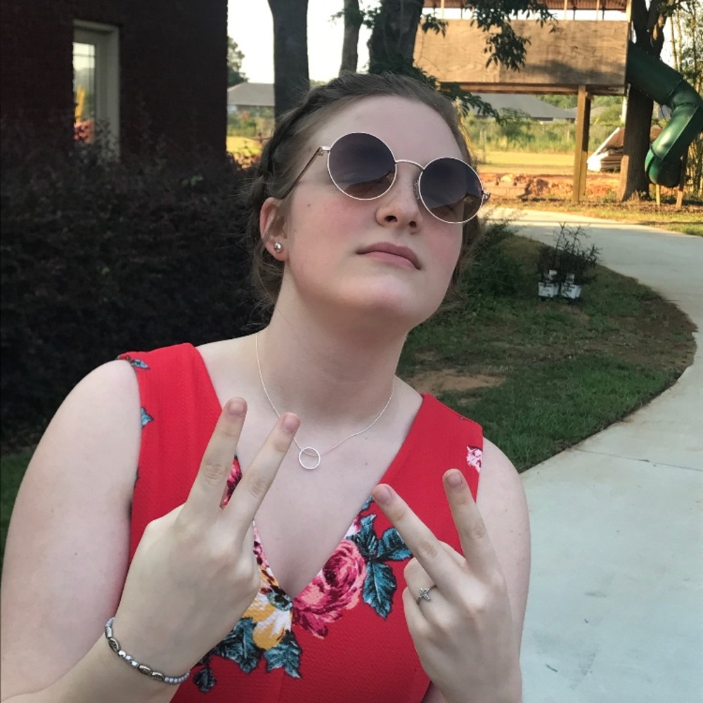 Meet your Posher, Anna